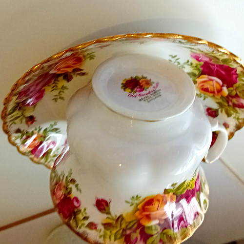 Royal albert old country - country, roses