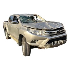 TOYOTA HILUX 2.4 BREAKING
