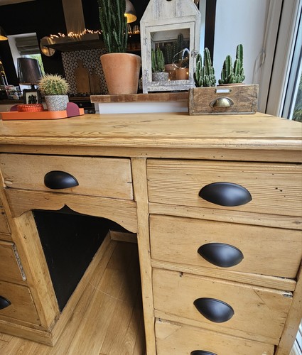 Cute very rustic pine - ☆,