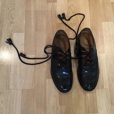 Thistle Shoes Ghillie Brogue