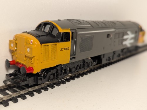 Hornby r348 class 37 - r348,