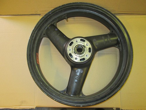 Kawasaki zx7r 1996 front wheel - kawasaki,