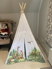 W&O Dinosaur Discovery Teepee with Roar Button, LED Lights & Plush Mat