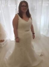 Venus Bridal new with tags in