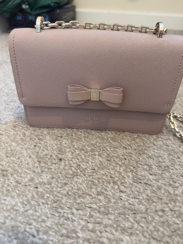 Pink textured leather - ,
