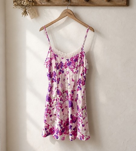 Private luxuries women - luxuries, women's