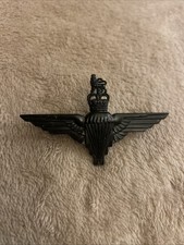 Parachute Regiment Cap / beret Badge (CIIIR) (Black)