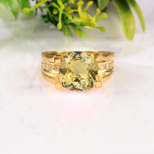 11mm cushion yellow sapphire - 11mm,