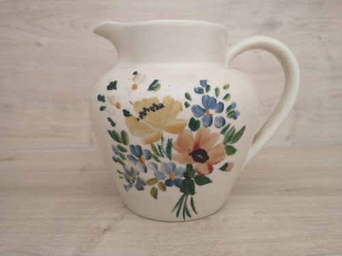 One pint floral pottery - pint,