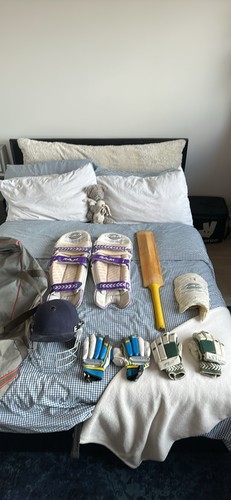Full cricket kit set bat - full,