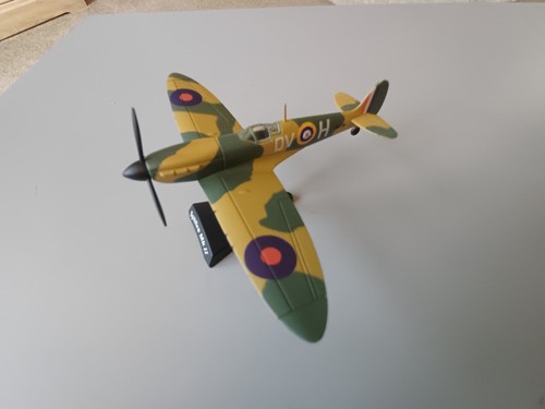 Del prado diecast model - prado,