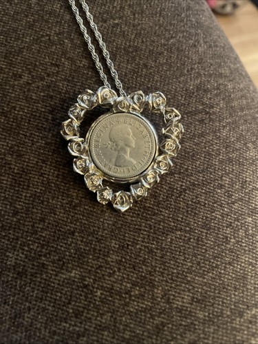 Queen elizabeth six pence - elizabeth,