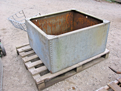 Large galvanised riveted water - large,