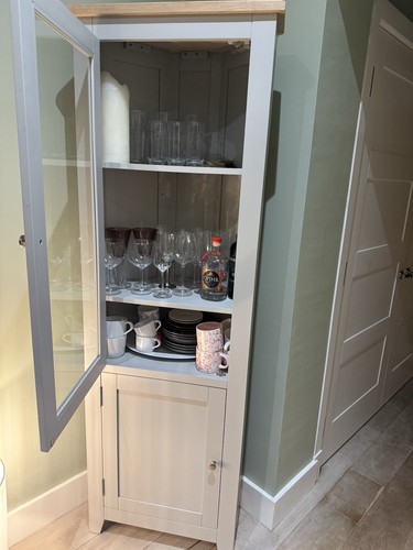 Small welsh dresser only yr - only, 1