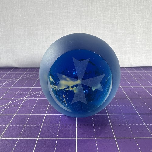 Mdina glass paperweight - mdina, signed