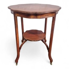 Antique circular scalloped