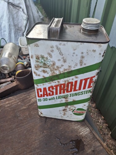 Old vintage castrolite oil - vintage,