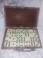 Domino Set and Case vintage