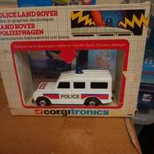 CorgiTronics 1005 Police Land Rover Flashing Beacon and Siren. UK only (2)