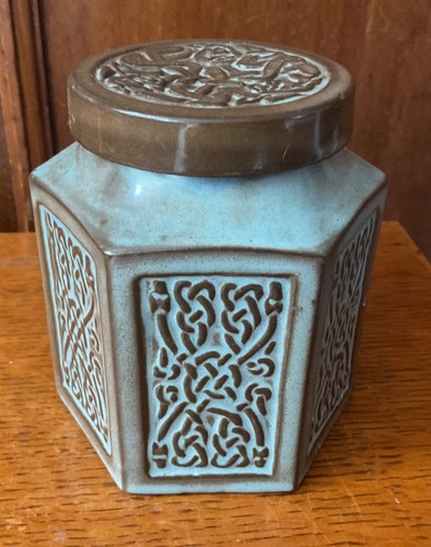 Tyn llan welsh pottery celtic - llan,
