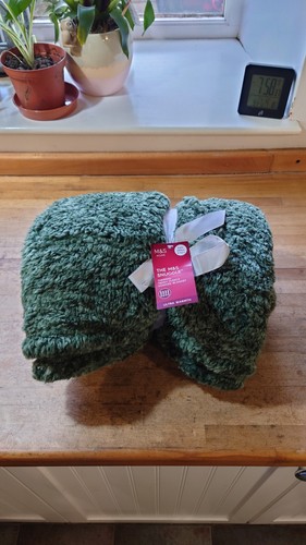 New the snuggle kids small - new,
