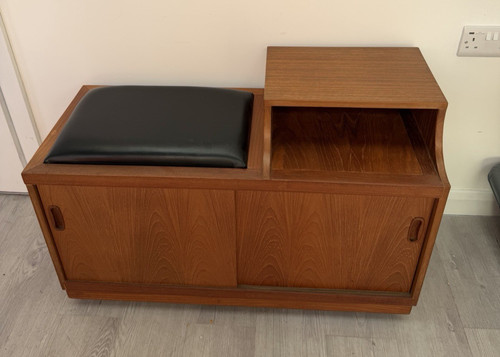 Vintage mcm telephone seat - mcm,