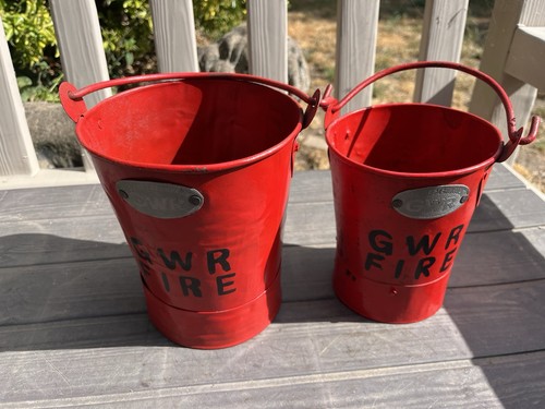 Two small red - small, vintage