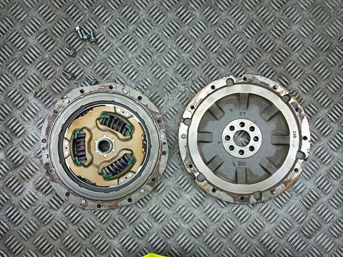 Toyota corolla flywheel cluth - corolla,