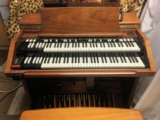 HAMMOND C3 ORGAN