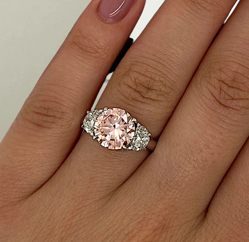 Fancy vivid pink round cut - pink,
