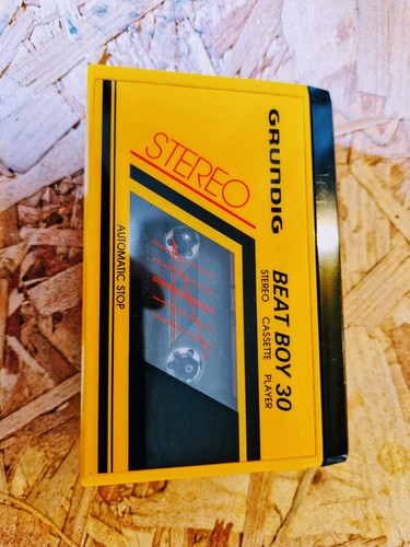 Grundig beat boy cassette - ,