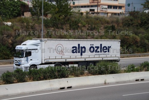 Truck photo mercedes benz - truck,