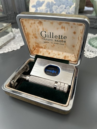 Excellent vintage gillette - excellent,