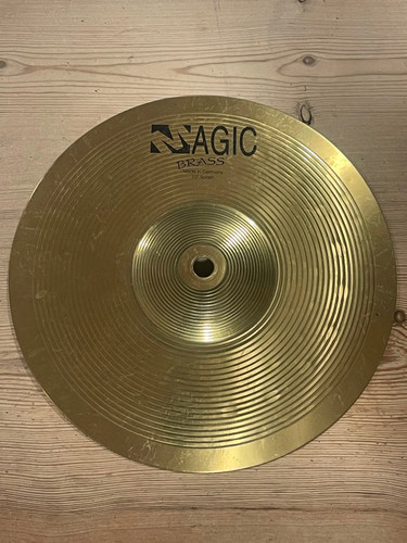 Used 2nd hand - 2nd, magic