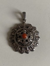 Antique Vintage Jewellery Sterling Silver Coral Pendant 