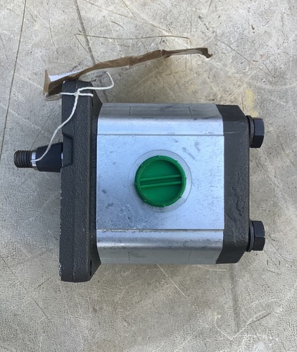 Hydraulic pump - hydraulic, pump.