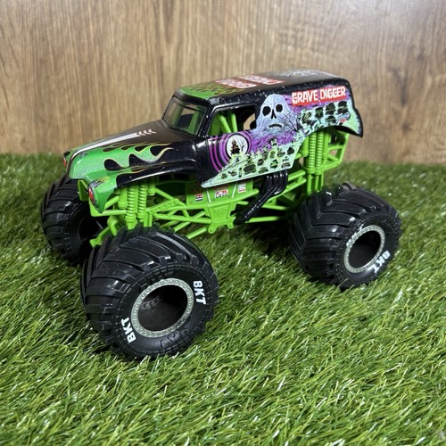 Monster jam grave digger - jam,