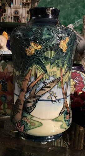 Moorcroft pottery kiribati - moorcroft,