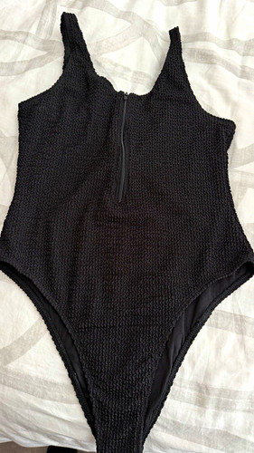 Boohoo black mesh zip front - black,