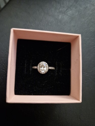 Pandora oval sparkling - oval, halo