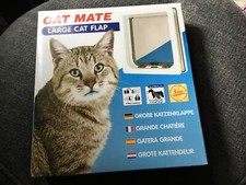 Cat Mate - 4 Way Locking Large