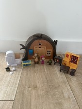 Masha and the Bear House with Figures and Accessories  Rare Discontinued 
