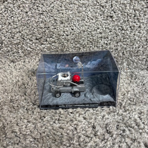 Eaglemoss james bond 007 moon - james,