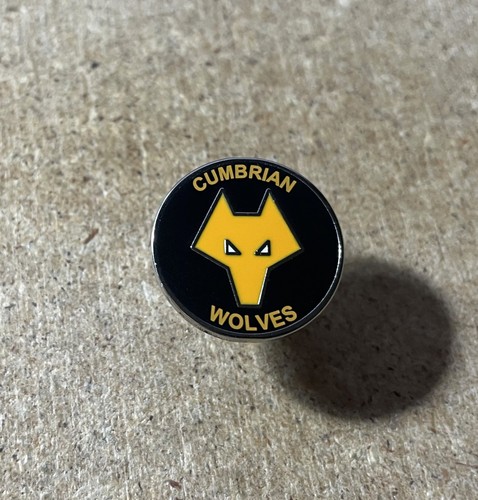 Wolves cumbrian enamel - wolves,