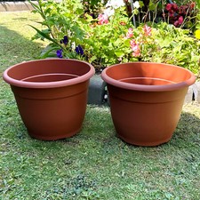 2x Terracotta Plastic Planters