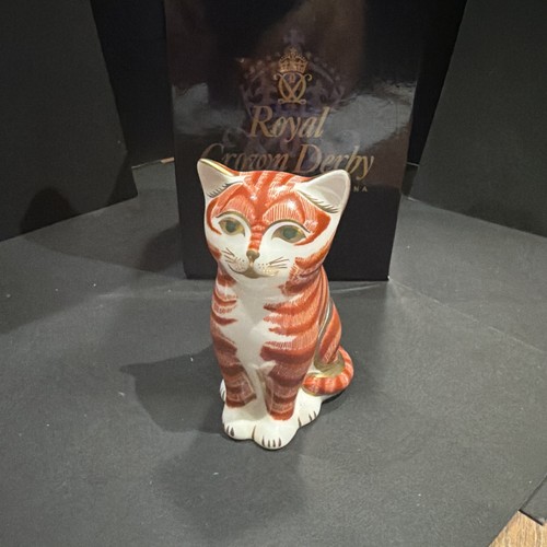 Royal crown derby - derby, cat