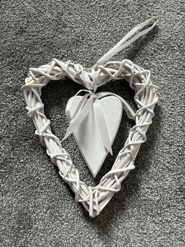 White woven wicker rattan - white,, wicker/rattan