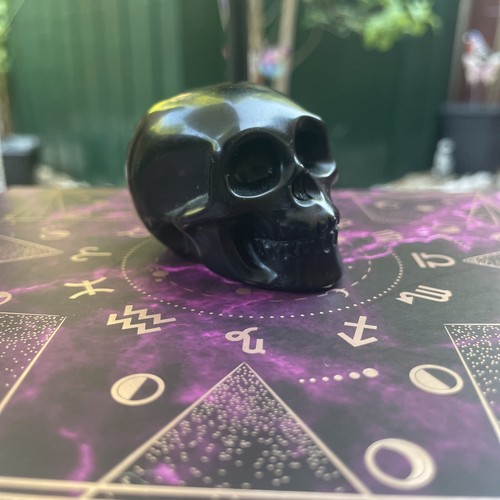 Gorgeous black obsidian - black, skull