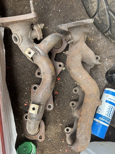 Right exhaust manifold header - exhaust,