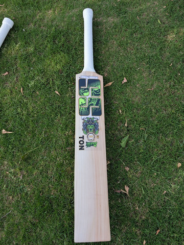 Ton grade premium cricket - 1,
